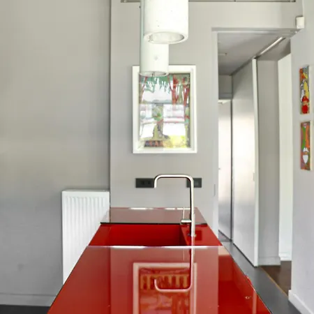 Apartment Central Hideaway, Secluded Garden Oasis In Koukaki *