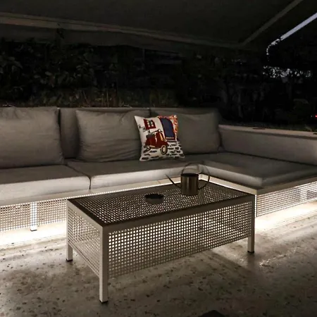 Apartment Central Hideaway, Secluded Garden Oasis In Koukaki